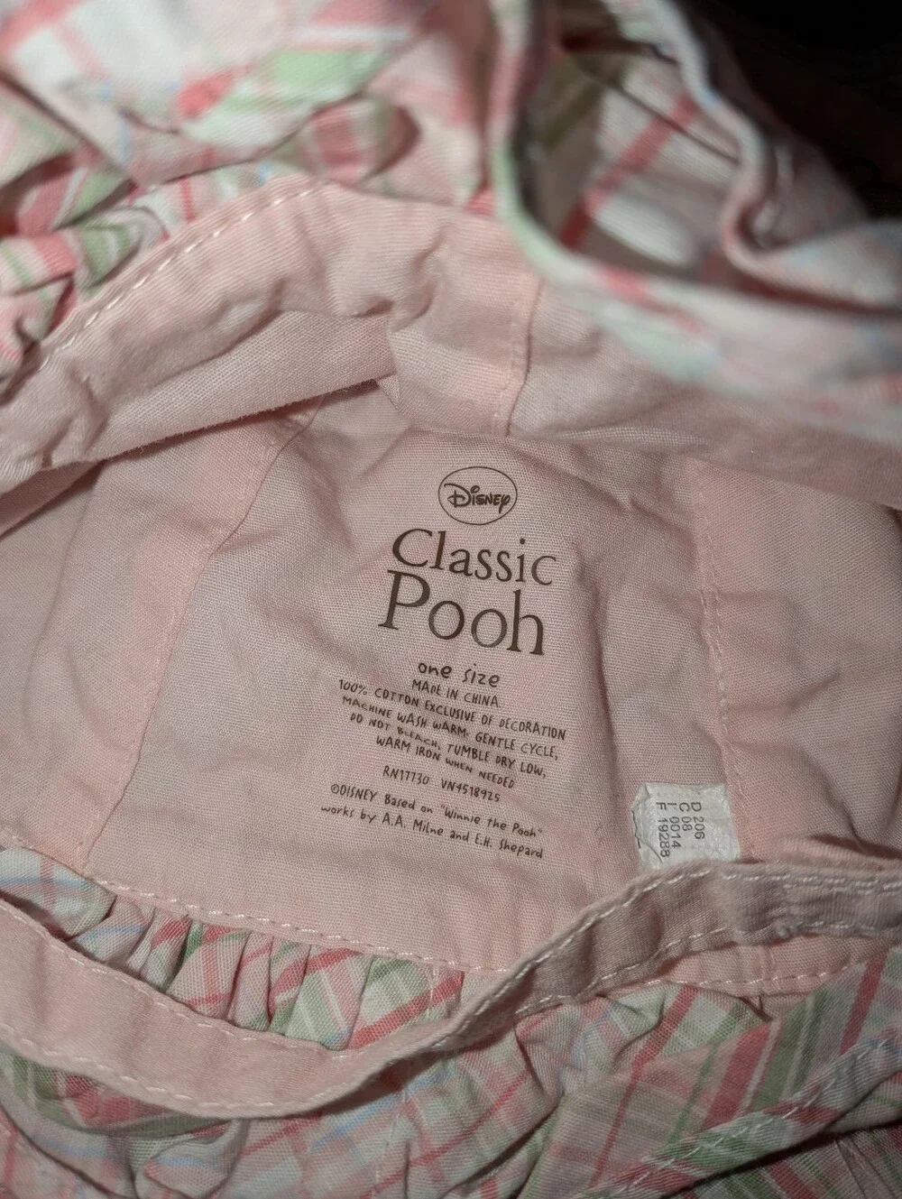 Classic Pooh Y2K Baby Outfit & Hat 0-3 Months